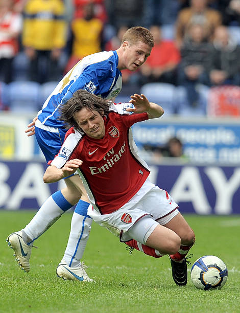 他曾在多项 他曾在多项